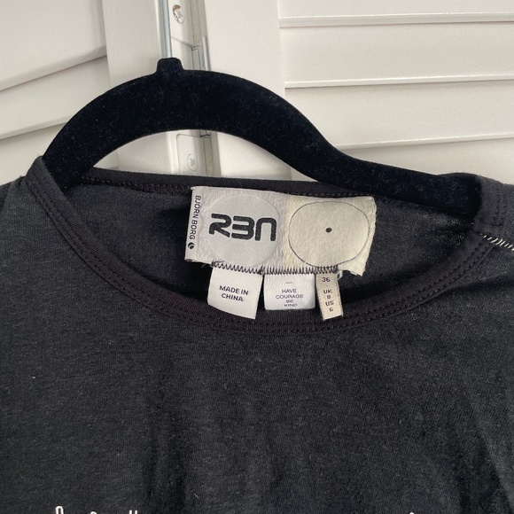 Ren Shirt- Size Small - US 6 - Picture 2 of 5